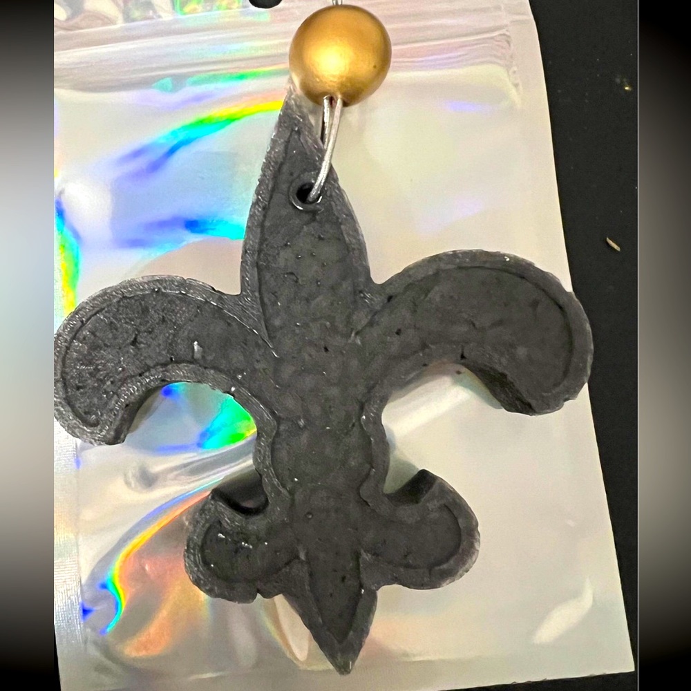 Fleur de lis car freshie